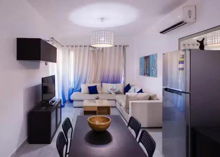 Luxurious Seaside 2-brs *